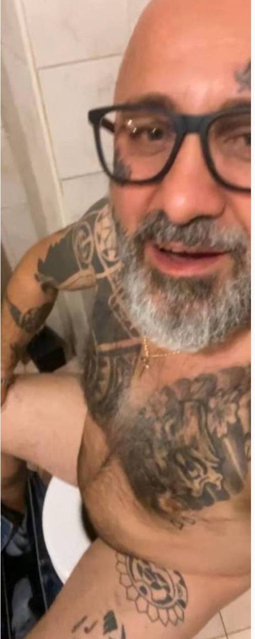 Mi chiamo Bernardo Barra abito a Brescia e cerco uomini che m'inculano a sangue, rispondo anche su tiktok beard.viking.life.2.0