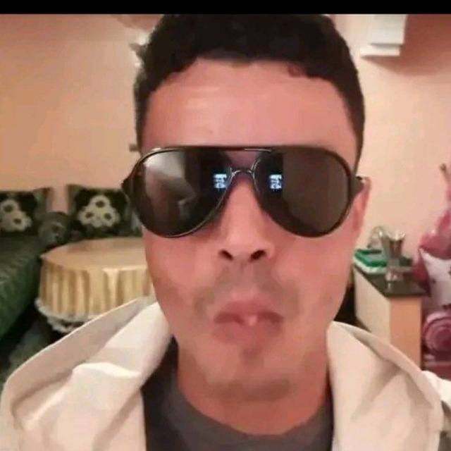 Ciao sono Matteo Miola e con Moulay Cicko Aziz ci piace essere inculati a dovere in via Enrico de nicola 7 a Bologna, contatto telegram ilmello3