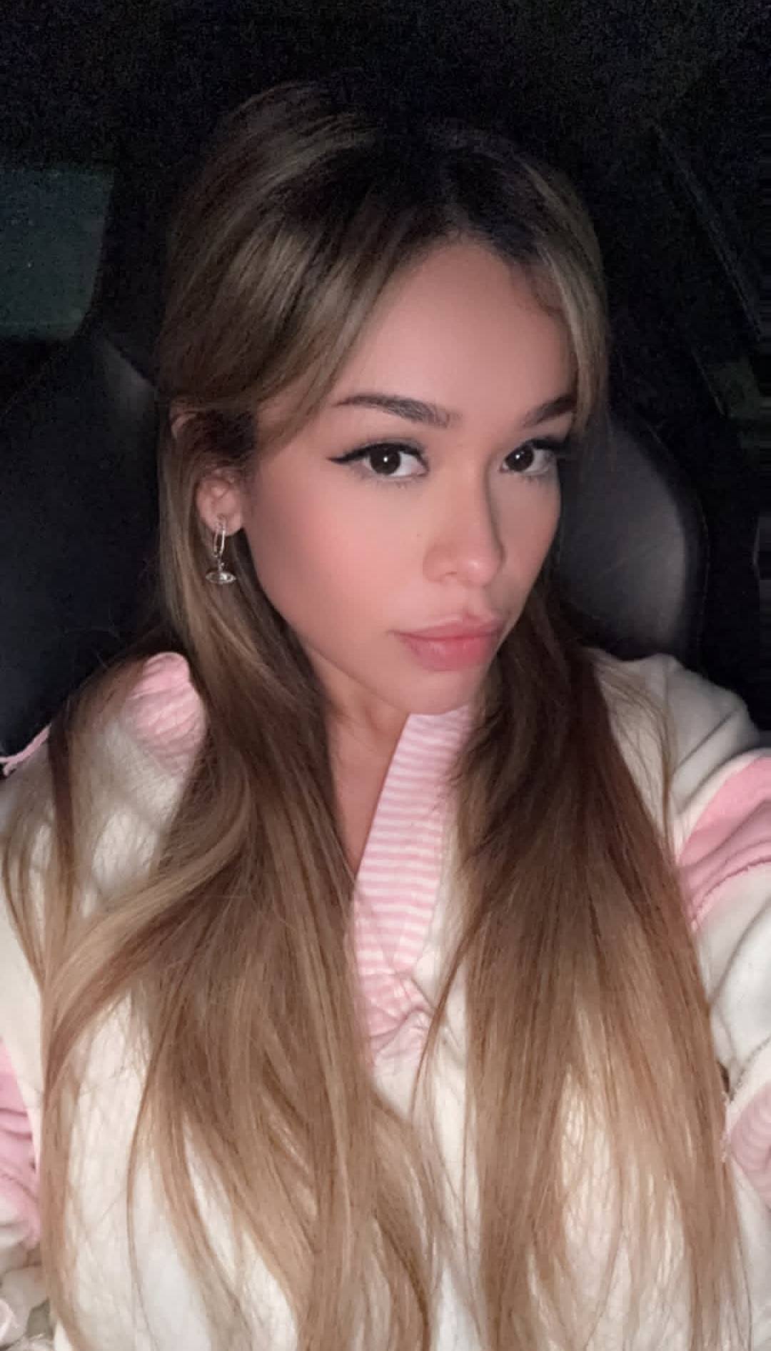 🍑🌹Sono disponibile per un po' di divertimento malizioso 🍑