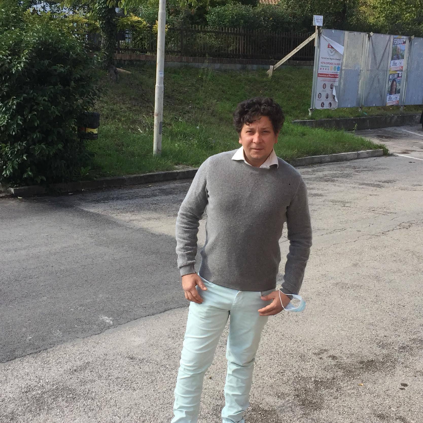 Sono un uomo gay, mi piace essere sfondato