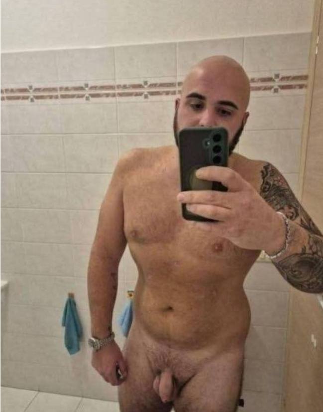 Schiavo gay passivo cerca padrone, rispondo subito su telegram @officialbox90