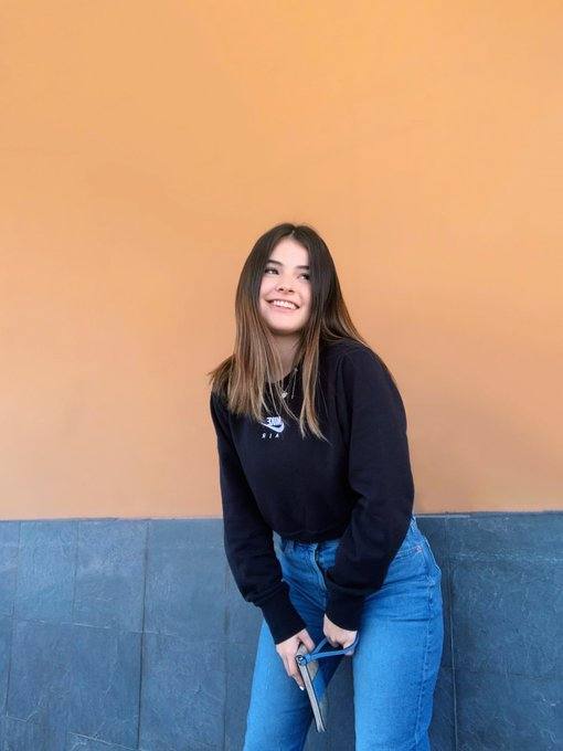 Sono disponibile per sesso a pagamento