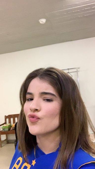 Sono disponibile per sesso a pagamento. 