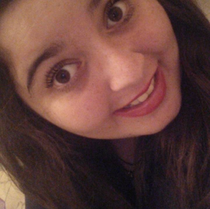 Ciao sono anna escort napoletana, scrivetemi che ho la figa molto calda