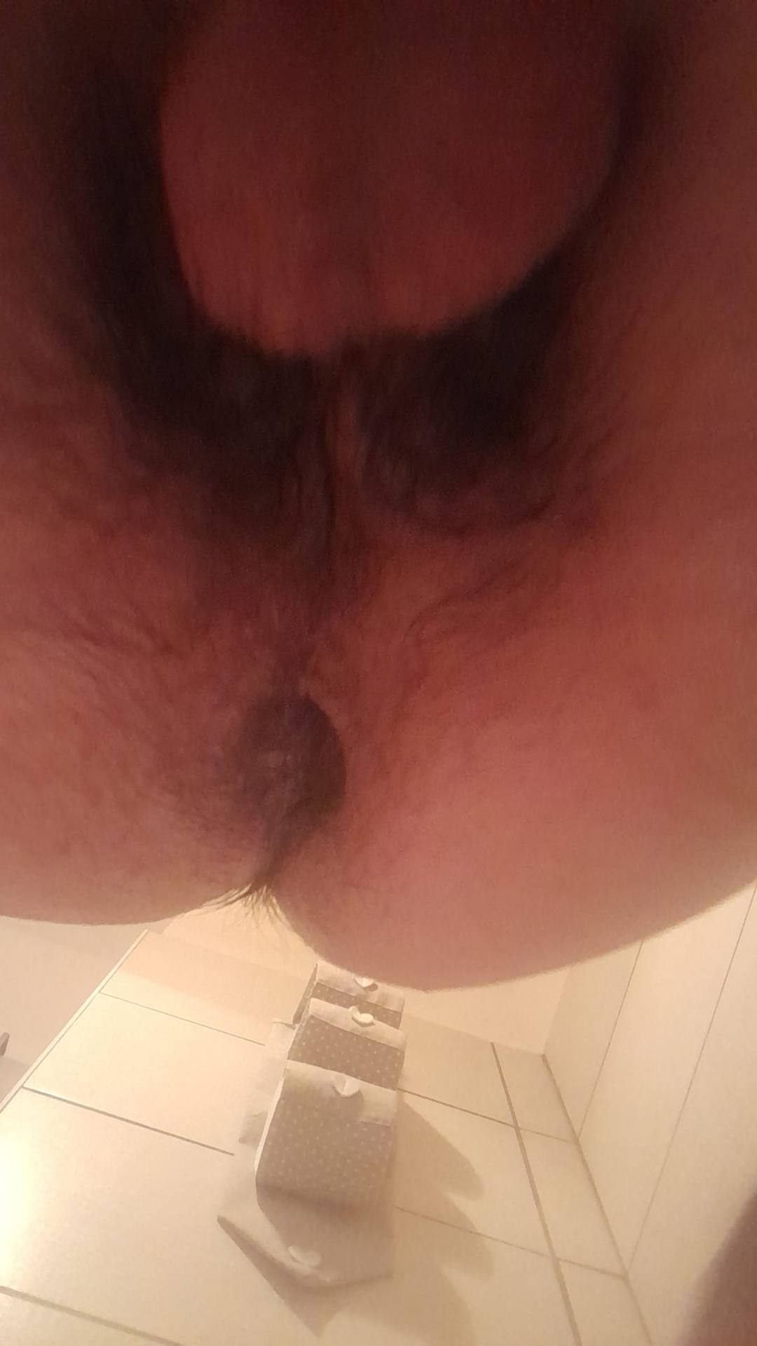Uomo pulito bisex cerca cazzo da ciucciare 